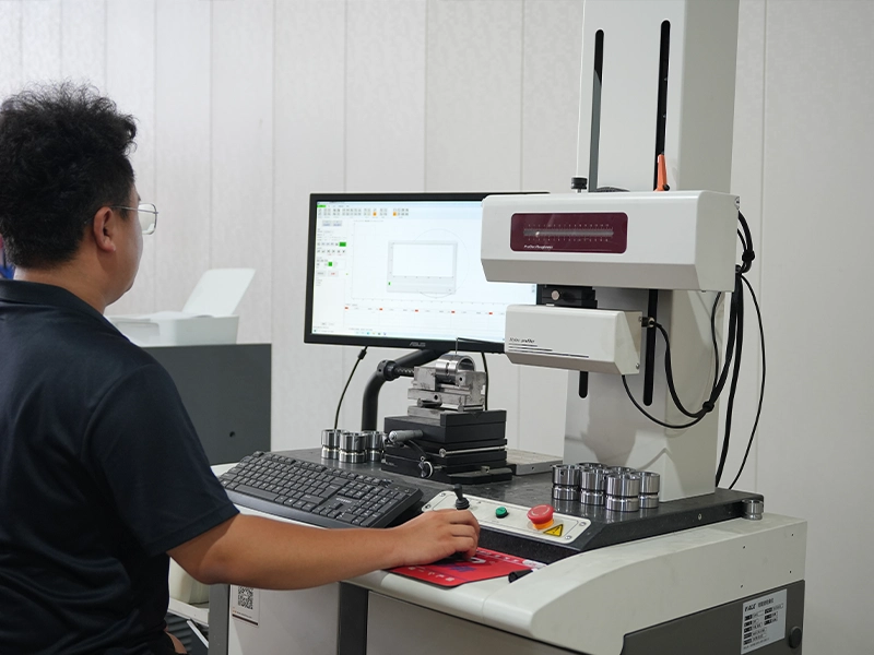 High precision surface roughness measuring instrument