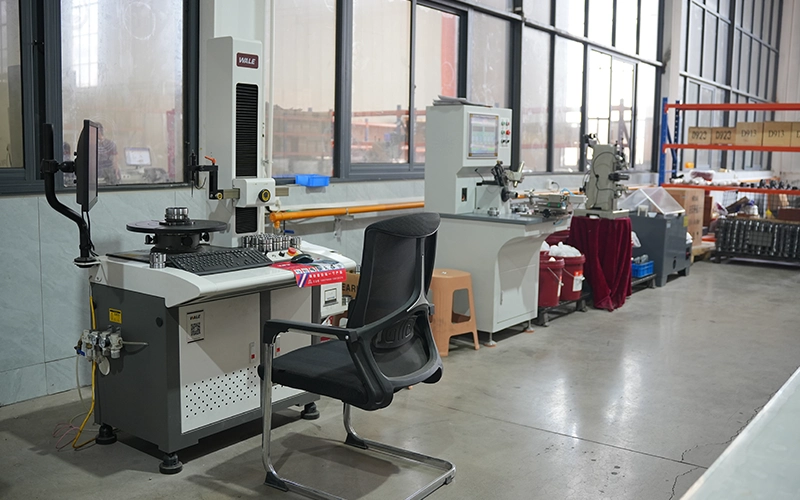 Intelligent digital height gauge/length measuring instrument